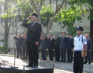 1.prof.irwan sukri banuwa_hormat_pembina_portrait